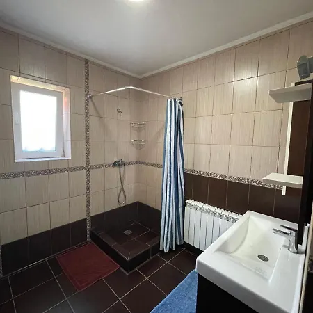 House By The River Casa de Férias Polyana (Transcarpathia)