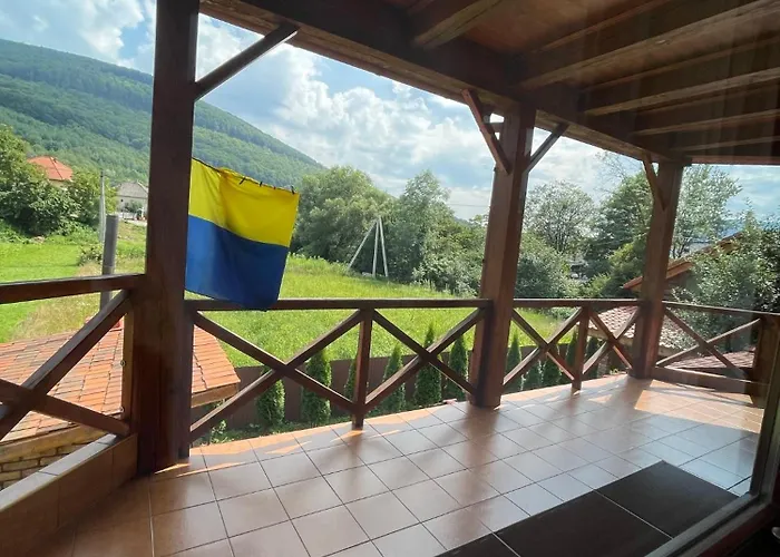 House By The River Vakantiehuis Polyana (Transcarpathia)